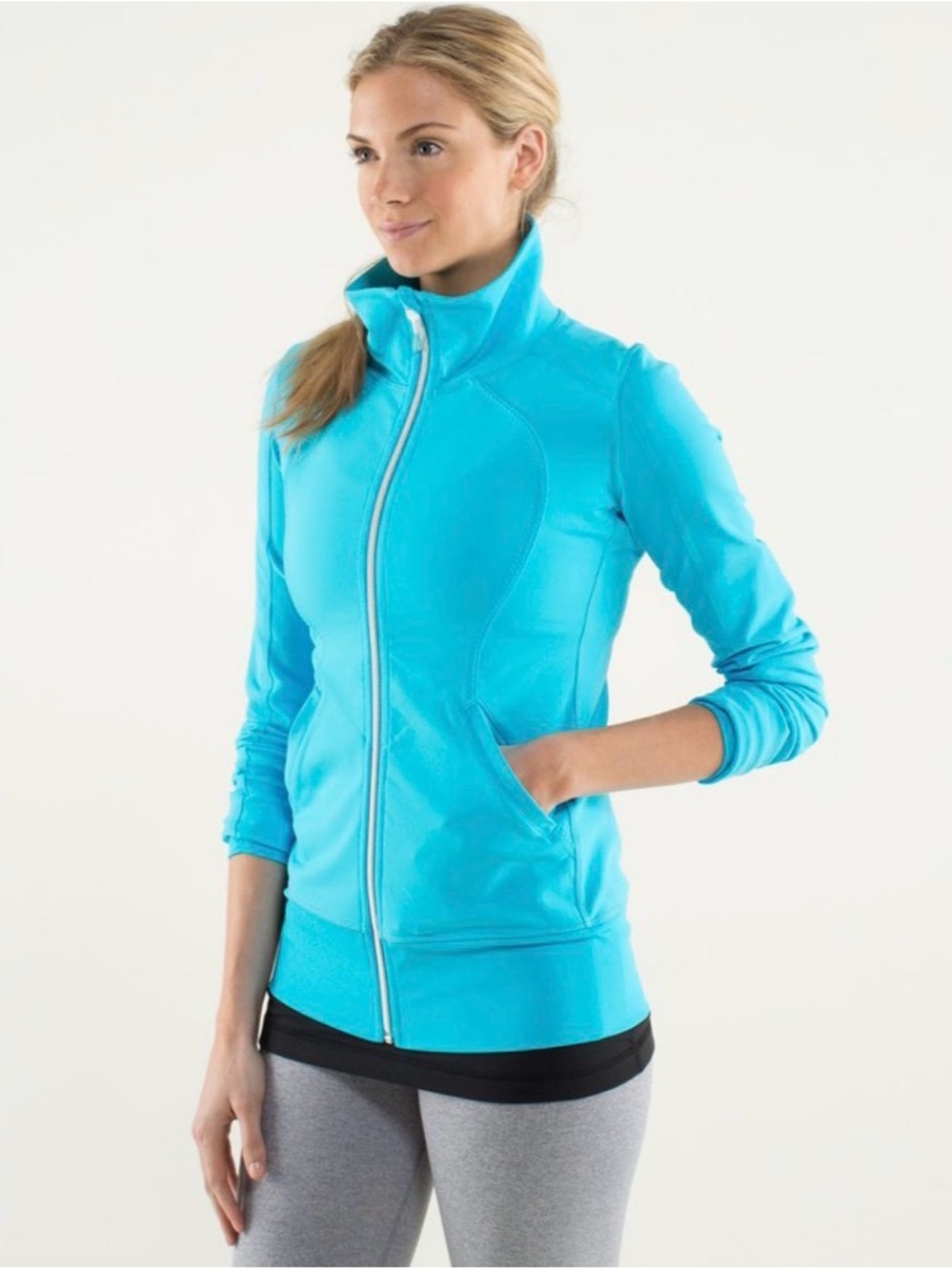 Lululemon Contempo Jacket
Spry Blue